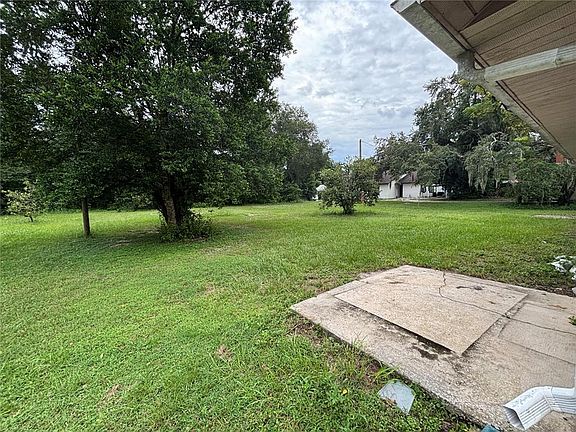3rd image of 155 Stefanik Rd