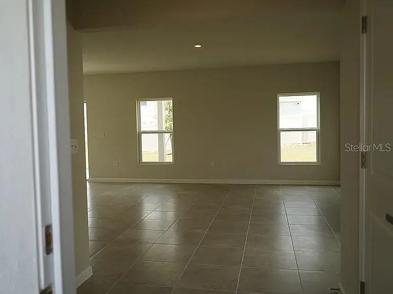 2748 Ginger Ln — Photo 5
