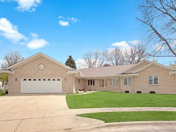 103 Whitney Cir, Marshall, MN 56258