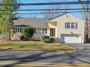 101 King George Rd, Warren, NJ 07059