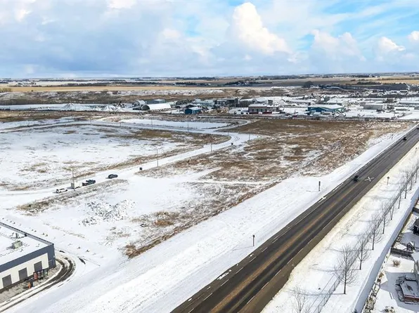 600 Shantz Dr, Didsbury, AB T0M 0W0