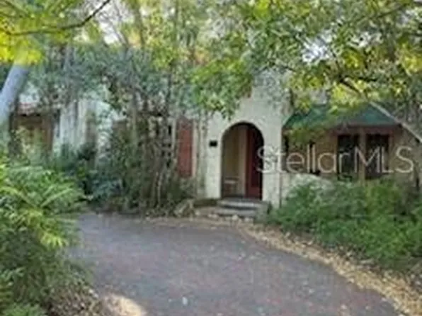 1736 Hawthorne St, Sarasota, FL 34239