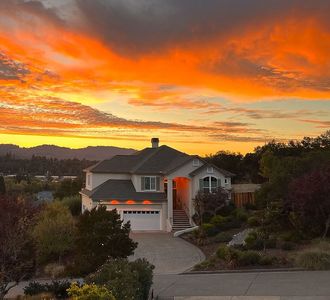 237 Lorraine Ct, Healdsburg, CA, 95448