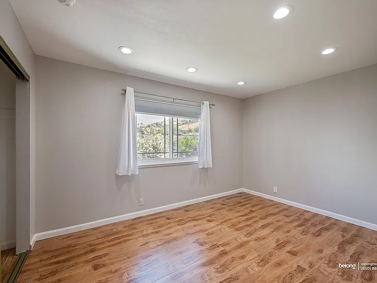 3661 Slopeview Dr — Photo 45