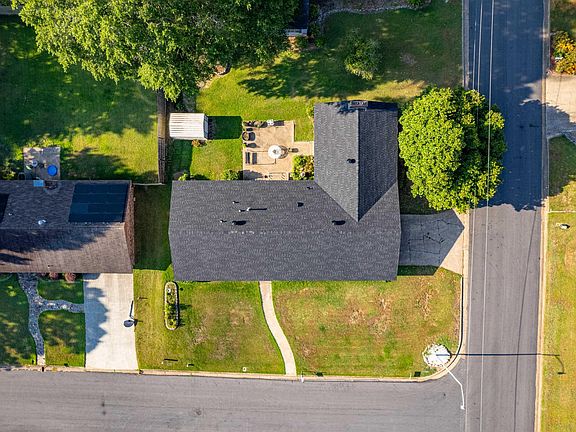 5th image of 2717 Lynwood Dr
