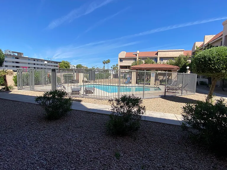 1215 E Lemon St #131 — Photo 25