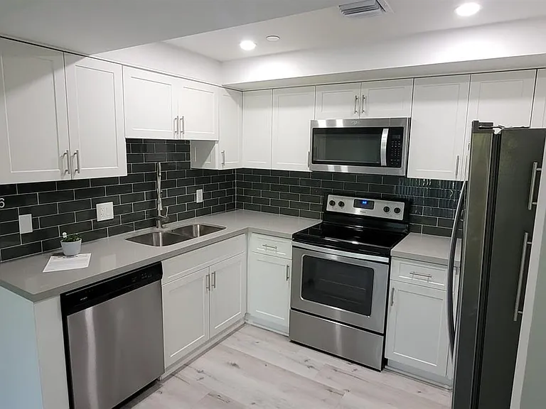 10641 SW 108th Ave #4A — Photo 9