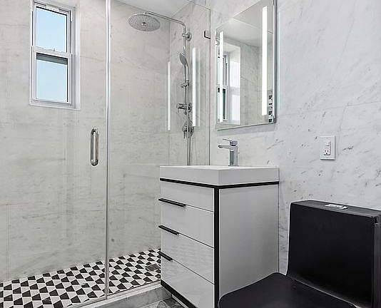 5th image of 60-11 Broadway #5R
