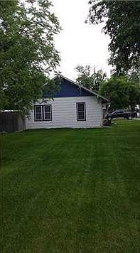 2nd image of 715 6th St W