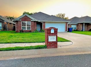 1115 Mollie Rausch Ln, Edmond, OK 73003