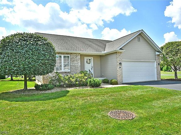 2nd image of 7 Danbury Ct
