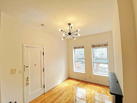 4th image of 231 8th St Floor 1