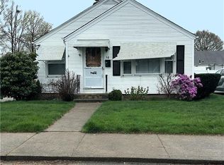 58 Frankfort St, Cranston, RI 02910