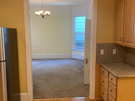 3rd image of 2582 Bush St