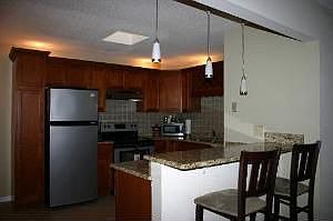 3rd image of 3017 Heritage Dr APT 9