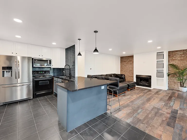 6023 Forest View Rd #1E — Photo 14