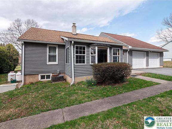 3rd image of 7309 Bell Gate Rd