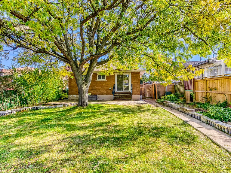 146 Manning Ave — Photo 35