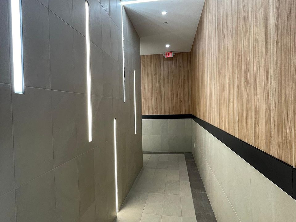 1st image of 556 Market St APT 3D