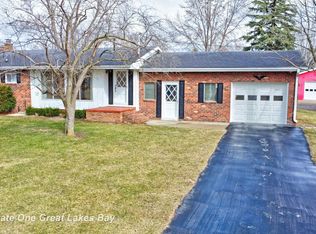 8730 Chesaning Rd, Chesaning, MI 48616