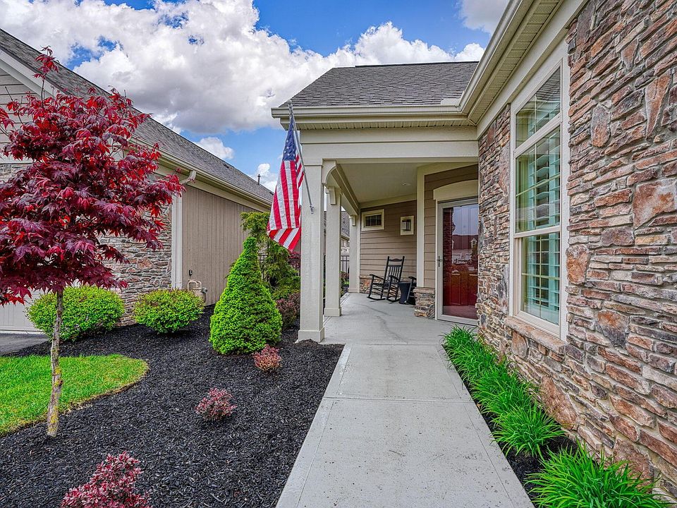 77 Courtyard Crossing Dr Powell OH Zillow