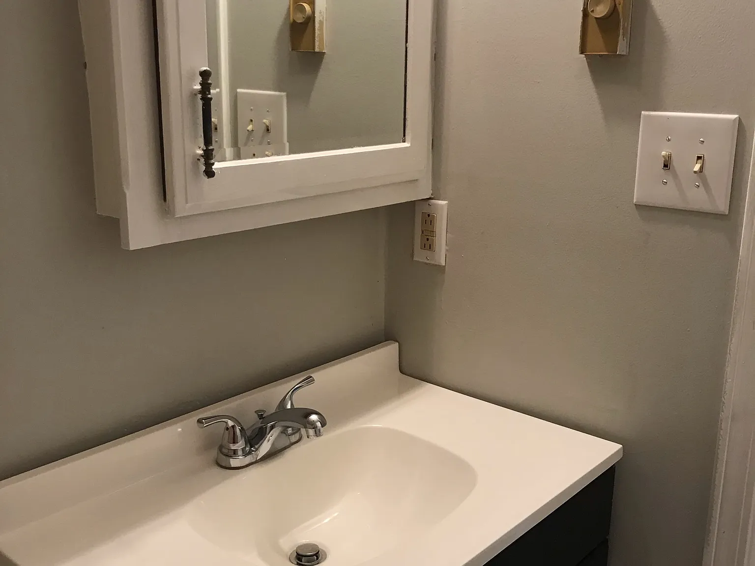 313 Center Street - 1 — Photo 3