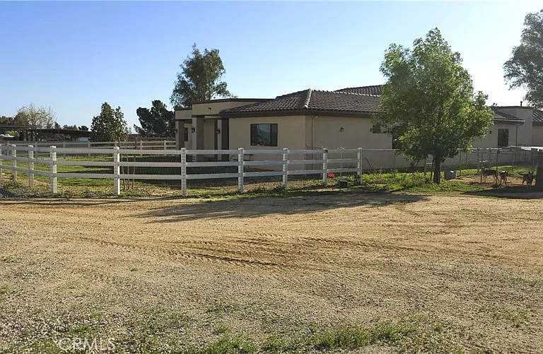 10750 Union St — Photo 4