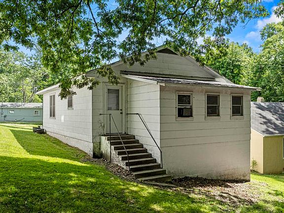 3rd image of 403 Christiana Street