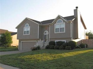 712 Derby St, Raymore, MO 64083