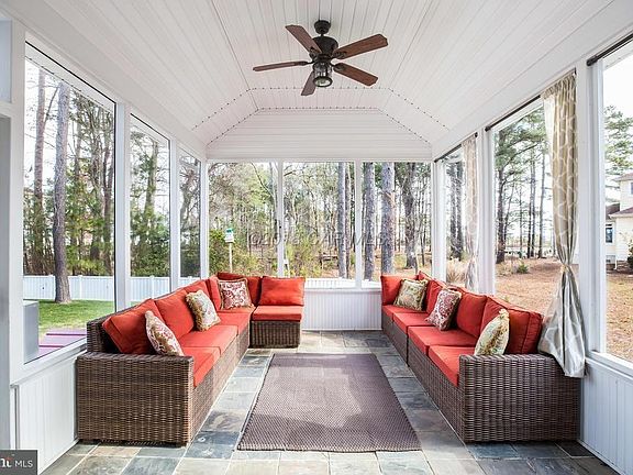Nice Screened Porch w/ Slate Foor