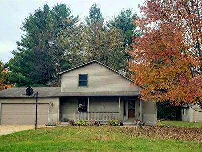 4011 N Francis Shores Ave, Sanford, MI, 48657