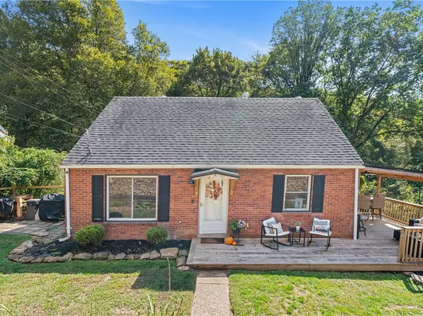 115 Woodcock Dr, Aliquippa, PA 15001