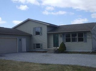 5926 Berkey Southern Rd, Whitehouse, OH 43571