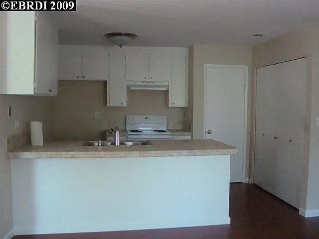 2501 Hampton Ln photo 1