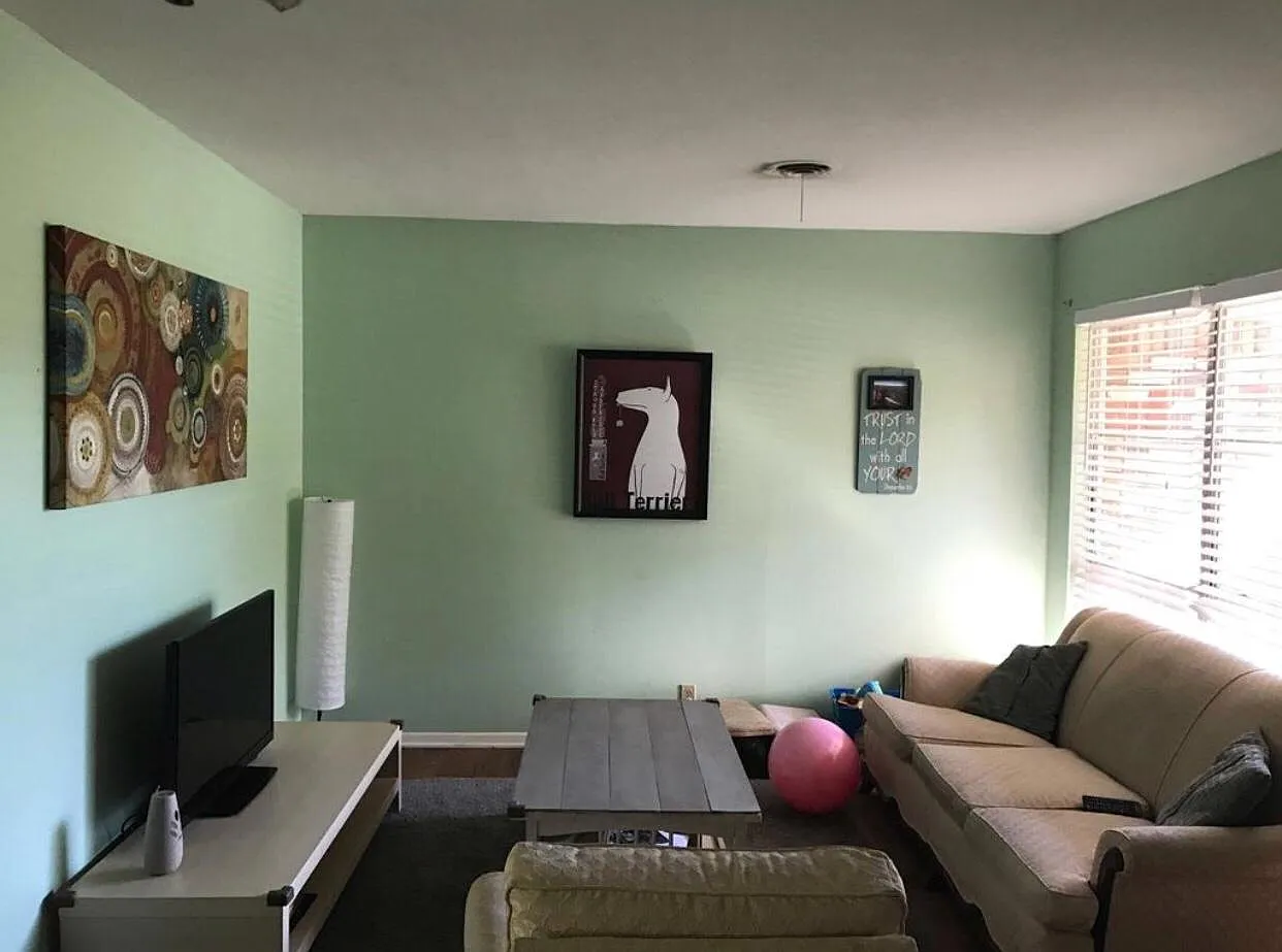 2109 Boyd St — Photo 3