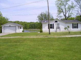 5398 W Bass Dr, Claypool, IN 46510