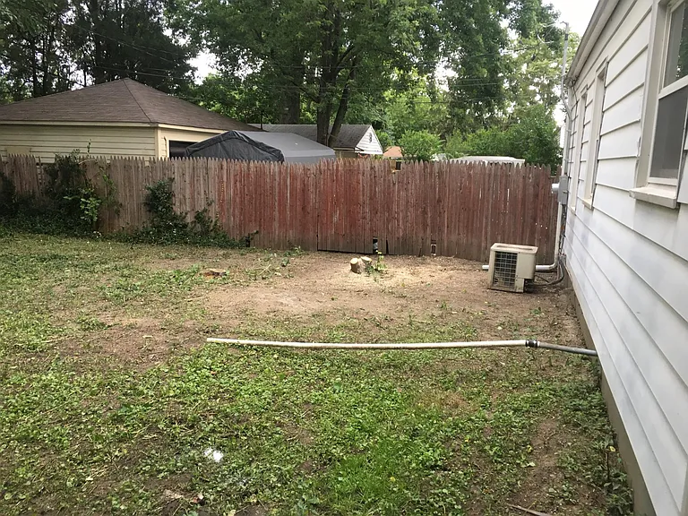 23315 Tawas Ave — Photo 23