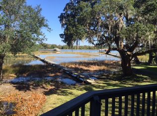 1980 Minott St, Charleston, SC 29412