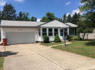 2436 Northville Dr NE, Grand Rapids, MI 49525