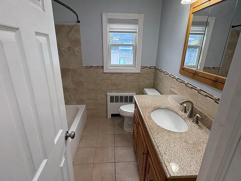 37 Bainbridge Ave — Photo 6