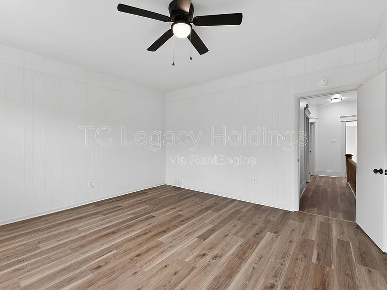 321 Clark St — Photo 27