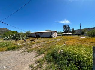 33325 S Melanie Ln, Black Canyon City, AZ 85324