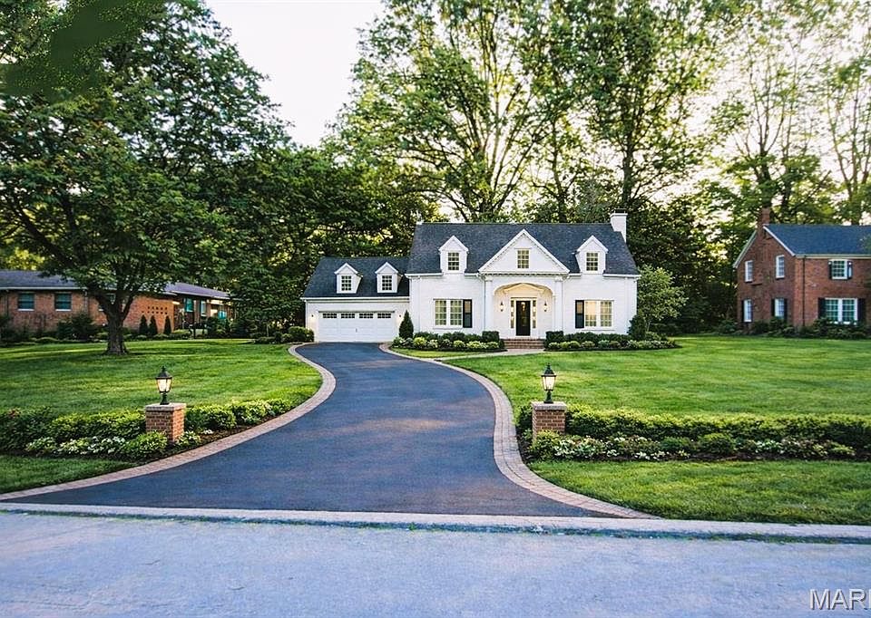 1st image of 74 Country Club Pl