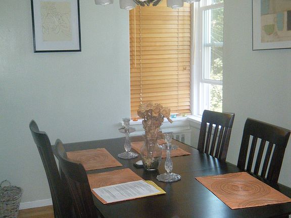 4th image of 36 Hamilton Ave APT 2H