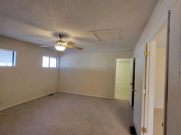 712 Gentry St — Photo 6