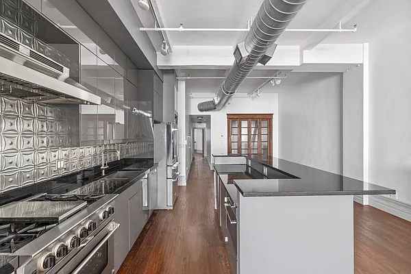 Rented by Compass | media 7