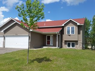 1104 Pond View Dr, Braham, MN 55006