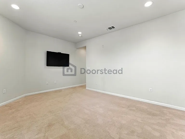 801 Jetty Dr — Photo 15