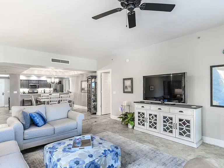 3313 Sunset Key Cir #107 — Photo 30