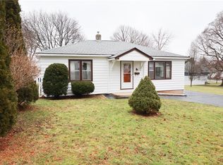 113 Stuart Ave, Newark, NY 14513